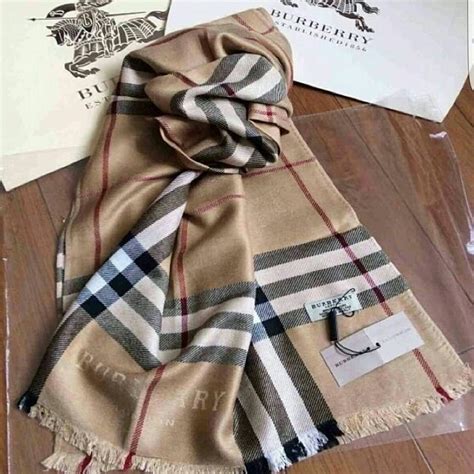 pashmina burberry original precio|Burberry signatures for men.